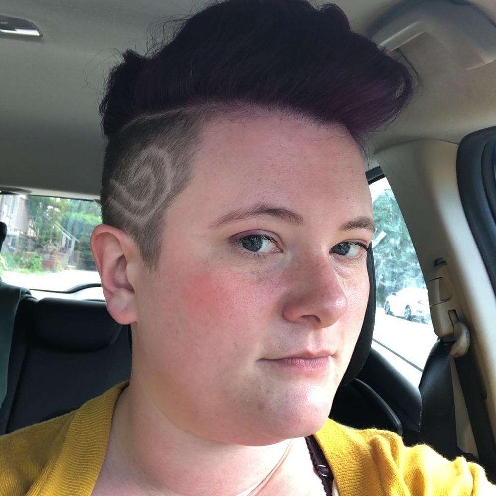 Meet your Posher, Kendra